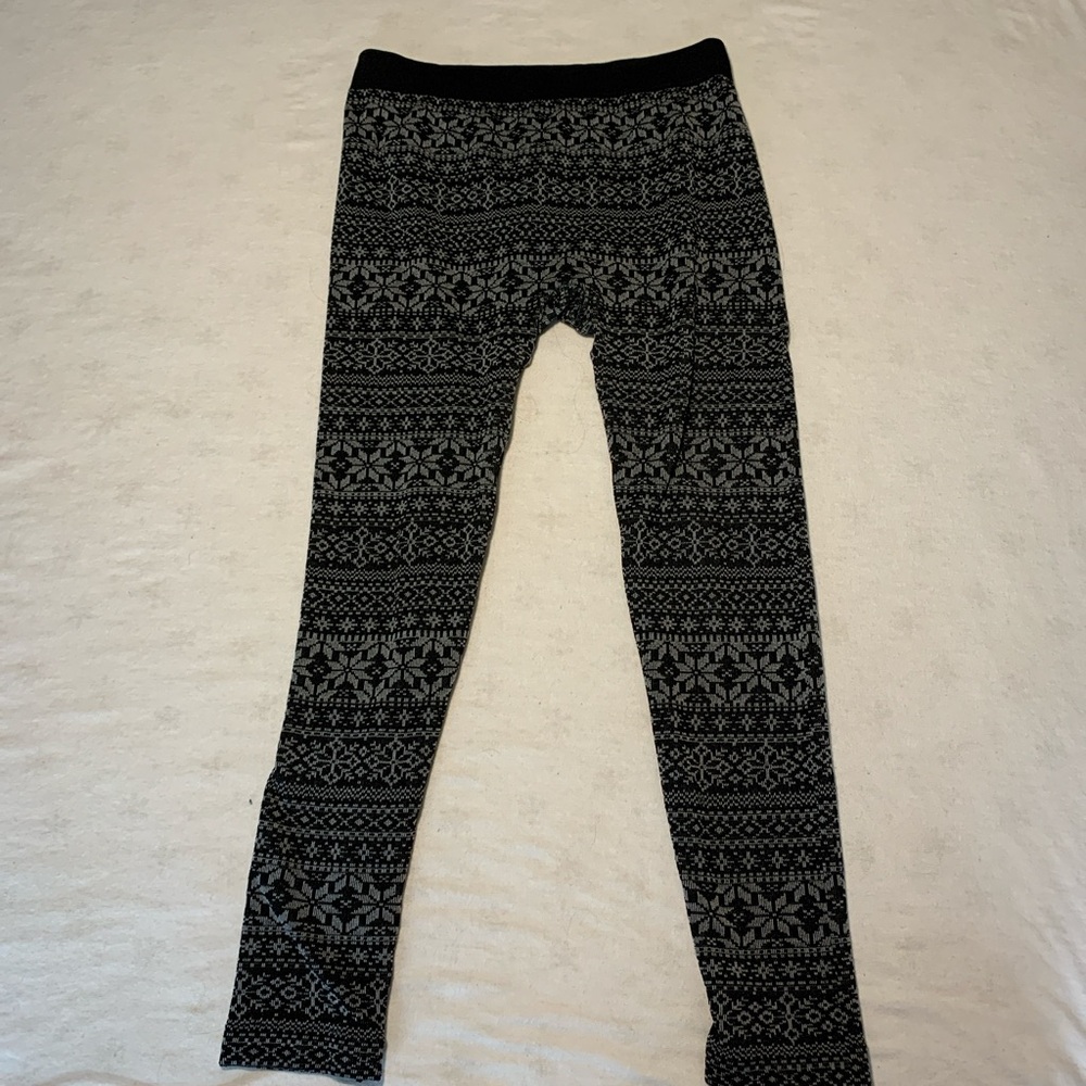 Elegant Women's Patterned Leggings in Black and Gray